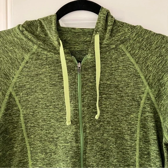 Patagonia Women's Green Seabrook Full-Zip Hoodie (Medium) - Picture 2 of 8